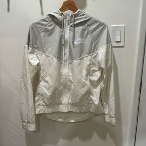 Nike windbreaker